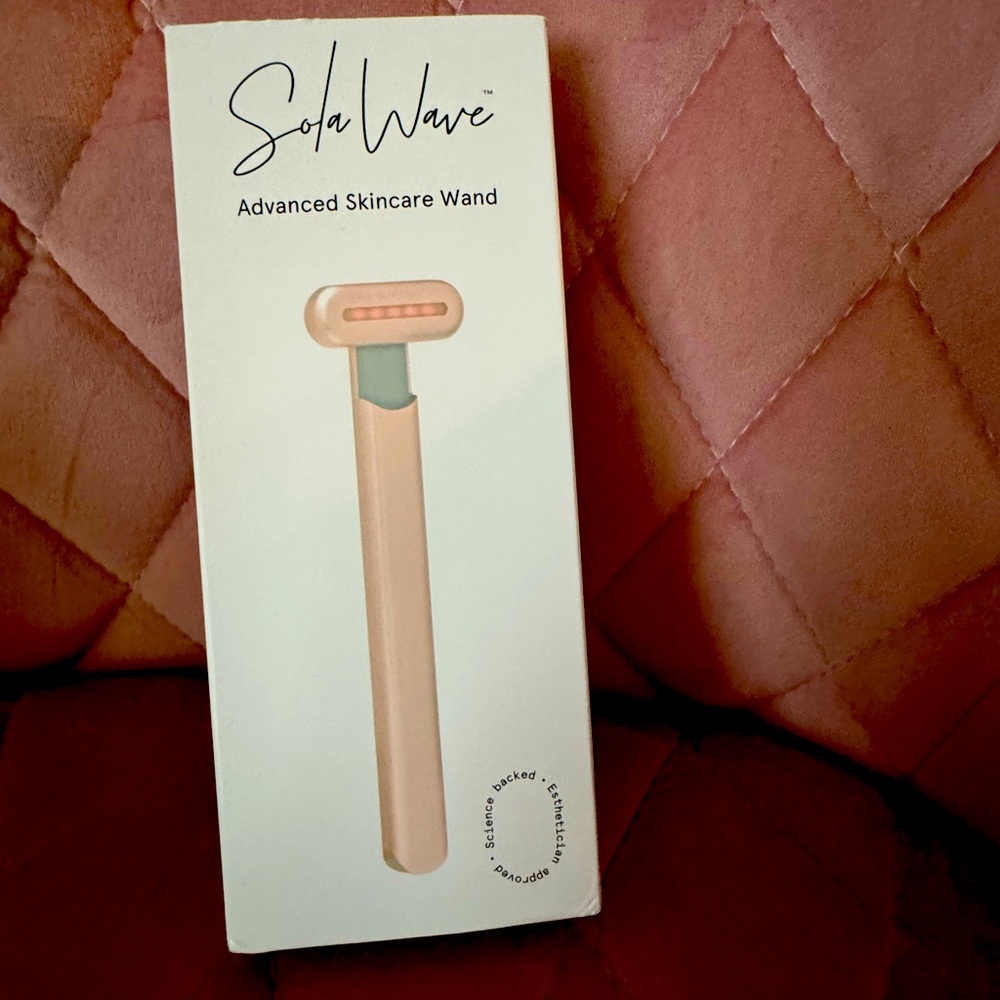 New in box Solar Wave facial wand.